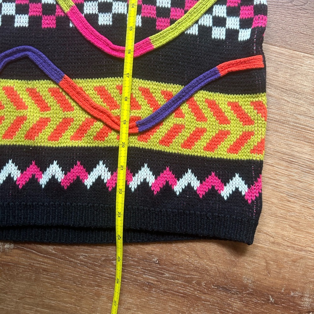 Retro Abstract Sweater - image 5